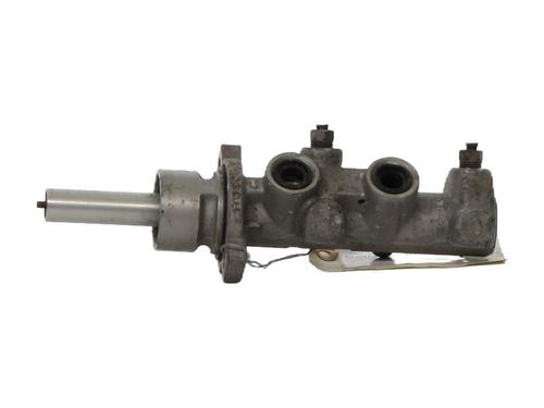 brake-master-cylinder-peugeot-307-3ac-2000-2001-2002-2003-2004-2005-2006-2007-2008-2009-2010-2011-2012-37330771 main image
