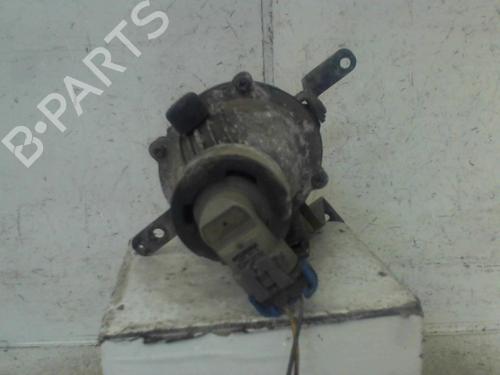 left-front-fog-light-hyundai-trajet-fo-1999-2000-2001-2002-2003-2004-2005-2006-2007-2008-37303622 main image