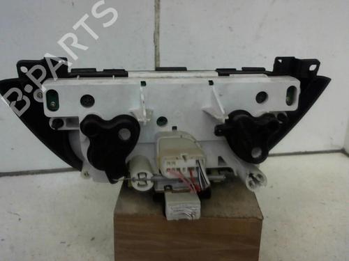 climate-control-toyota-rav-4-ii-_a2_-2000-2001-2002-2003-2004-2005-37301157 main image