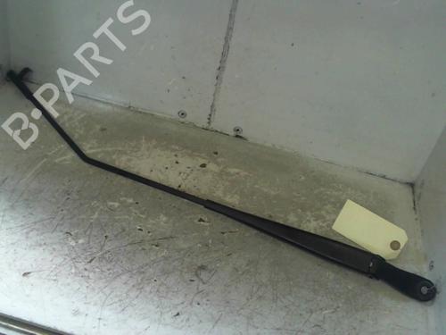 Used Front windshield wiper arm Front windshield wiper arm 37304447 37304447