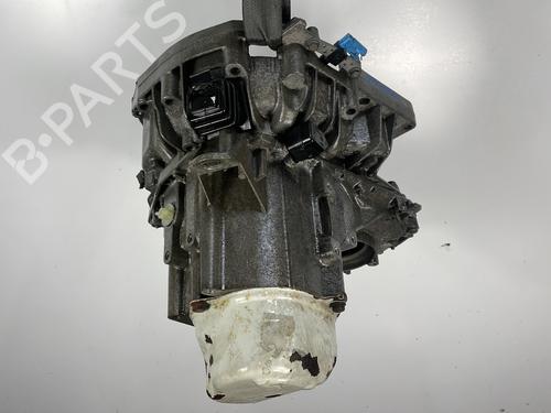 gearbox-renault-megane-i-ba01_-1995-1996-1997-1998-1999-2000-2001-2002-2003-2004-37333678 main image