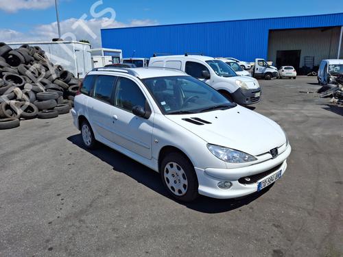 Left headlight PEUGEOT 206 SW (2E/K) 1.4 HDi | BP37337580C28 - Image 15