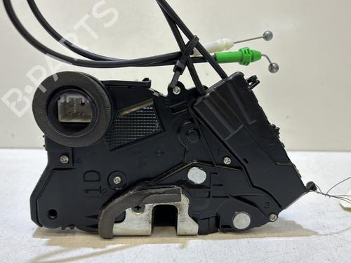 front-left-lock-toyota-yaris-_p13_-2010-2011-2012-2013-2014-2015-2016-2017-2018-2019-2020-37326492 main image