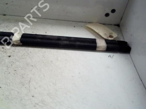 tailgate-lift-support-mercedes-benz-vaneo-414-2002-2003-2004-2005-37304705 main image