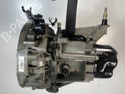 gearbox-nissan-micra-iii-k12-2002-2003-2004-2005-2006-2007-2008-2009-2010-2011-37295739 main image