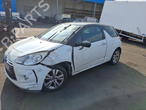 Left front fog light CITROËN DS3 (SA_) 1.6 HDi 90 | BP37334550C30 - Image 13