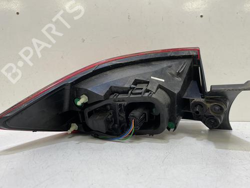 right-taillight-renault-clio-iv-bh_-2012-2013-2014-2015-2016-2017-2018-2019-2020-2021-37318439 main image