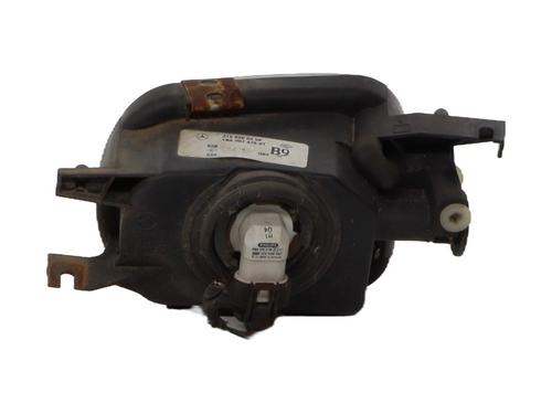left-front-fog-light-mercedes-benz-c-class-w203-2000-2001-2002-2003-2004-2005-2006-2007-37328964 main image
