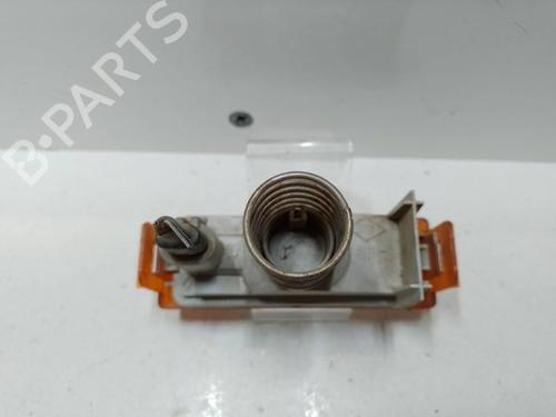 Used Right front indicator Right front indicator 37296583 37296583