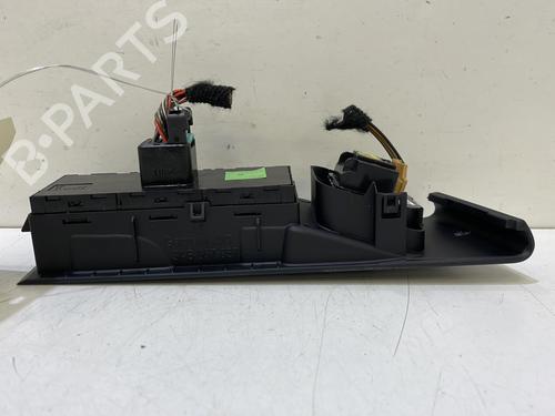 left-front-window-switch-vw-passat-b7-variant-365-2010-2011-2012-2013-2014-2015-37319312 main image