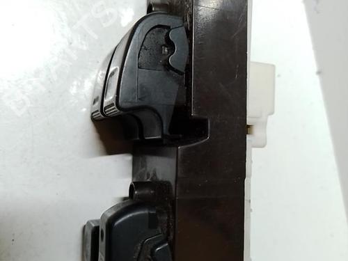 Left front window switch TOYOTA YARIS (_P1_) 1.4 D-4D (NLP10_, NLP10R) | BP37301330I27 - Image 3