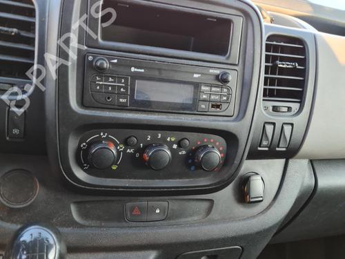 Brugte RENAULT TRAFIC III Bus (JG_) 1.6 dCi 120 (JGMB) 4801994