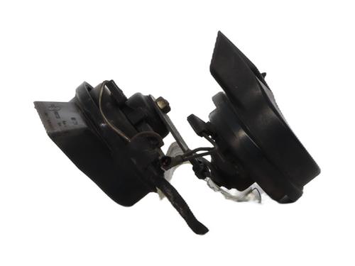 horn-mercedes-benz-c-class-coupe-cl203-2001-2002-2003-2004-2005-2006-2007-2008-2009-2010-2011-37331665 main image