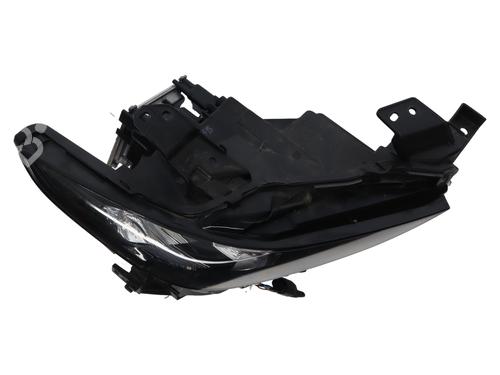 Right headlight MAZDA 3 Hatchback (BP) 2.0 SKYACTIV-G M Hybrid | BP38100784C29 - Image 2