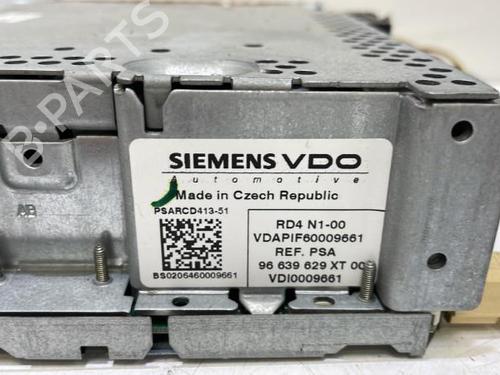 Used Radio Radio 37320266 37320266