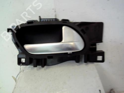 Used Front right interior door handle Front right interior door handle 37305951 37305951