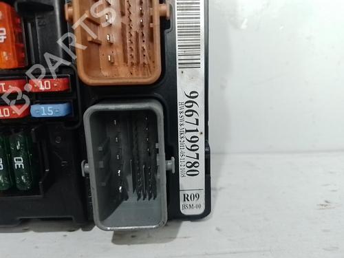 Fuse box CITROËN C3 II (SC_) 1.6 HDi | BP37316113E1 - Image 3