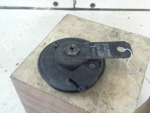 horn-toyota-rav-4-ii-_a2_-2000-2001-2002-2003-2004-2005-37299655 main image