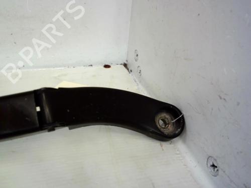 Used Front windshield wiper arm Front windshield wiper arm 37306306 37306306