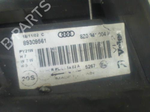 right-headlight-audi-a2-8z0-2000-2001-2002-2003-2004-2005-37301050 main image