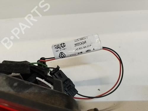 rear-fog-light-renault-clio-iv-bh_-2012-2013-2014-2015-2016-2017-2018-2019-2020-2021-37306097 main image