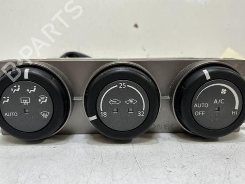 Used Climate control Climate control 37324606 37324606