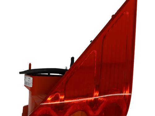 left-taillight-peugeot-1007-km_-2005-37329648 main image