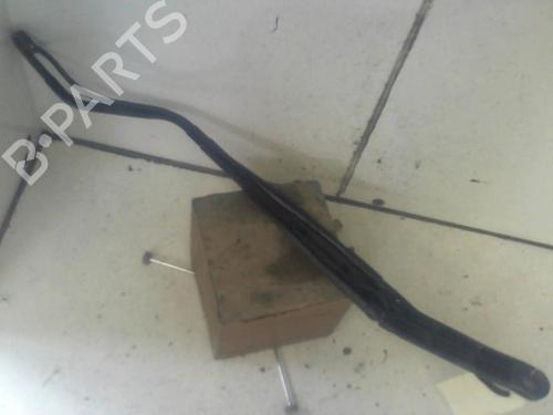 Used Front windshield wiper arm Front windshield wiper arm 37300245 37300245