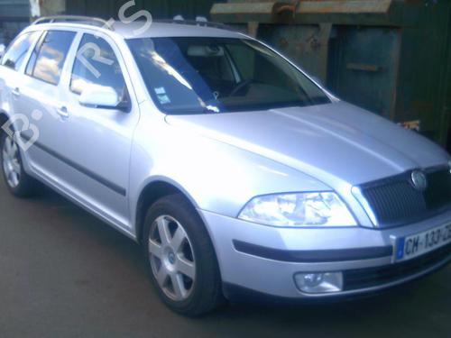 Headlight switch SKODA OCTAVIA II Combi (1Z5) 1.9 TDI | BP37311999I24 - Image 6