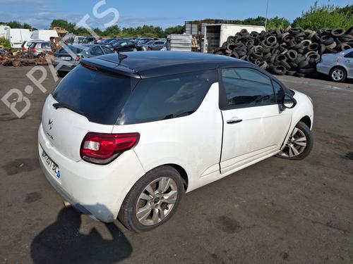 Left front fog light CITROËN DS3 (SA_) 1.6 HDi 90 | BP37334550C30 - Image 6