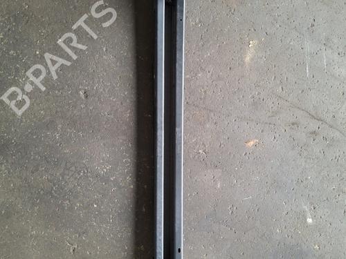 Used Rear bumper reinforcement Rear bumper reinforcement 37622581 37622581