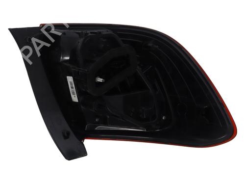 right-taillight-dacia-sandero-2008-37334411 main image