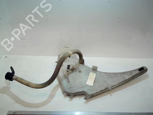 Used Windscreen washer tank Windscreen washer tank 37619000 37619000