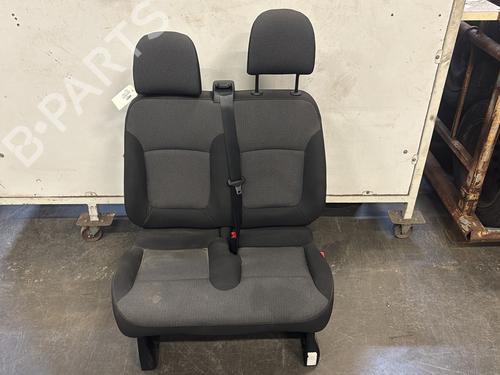 Right front seat RENAULT TRAFIC III Bus (JG_) 2.0 dCi 150 (JGMU) | BP37753242C16 - Image 2