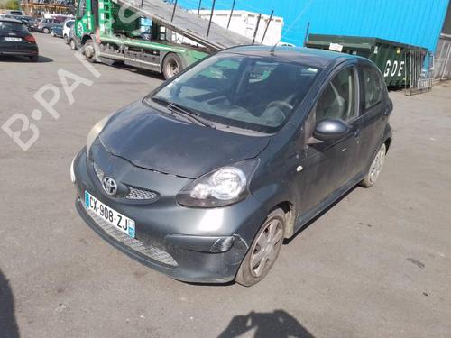 Brugte TOYOTA AYGO (_B1_) 1.4 D-4D (WNB10_, WNB10R) 4802486