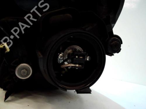 right-headlight-kia-carens-iii-mpv-un-2006-2007-2008-2009-2010-2011-2012-2013-37308397 main image
