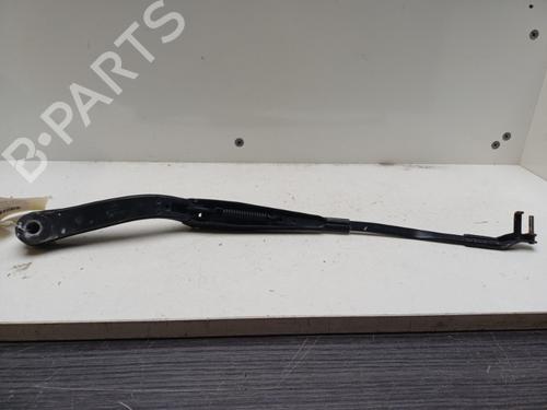Used Front windshield wiper arm Front windshield wiper arm 37321849 37321849