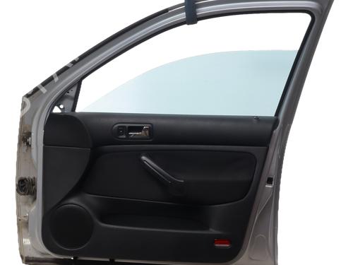 Used Right front door Right front door 38252769 38252769