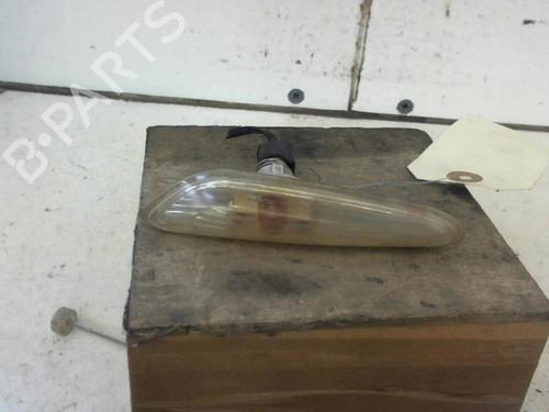 left-side-indicator-bmw-3-touring-e46-1999-2000-2001-2002-2003-2004-2005-37300933 main image