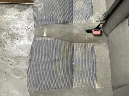 Used Right front seat Right front seat 37619287 37619287