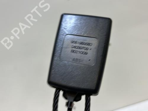 Engache cinturón Engache cinturón PEUGEOT 3008 I MPV (0U_) 1.6 HDi (109 hp) 39479249 39479249