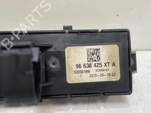 warning-switch-peugeot-3008-i-mpv-0u_-2009-2010-2011-2012-2013-2014-2015-2016-2017-37321019 main image