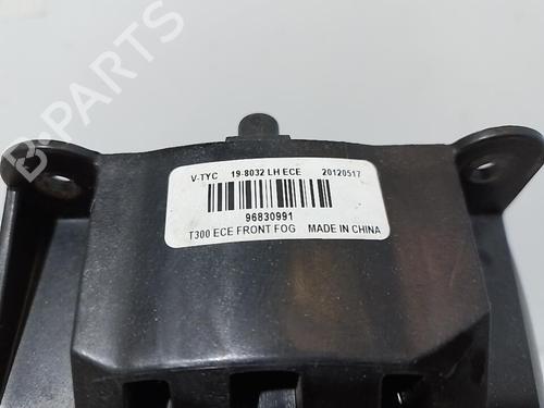 Left front fog light CHEVROLET AVEO Hatchback (T300) | BP37311082C30 - Image 2