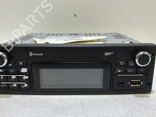 radio-dacia-dokker-mpv-ke_-2012-2013-2014-2015-2016-2017-2018-2019-2020-2021-37325198 main image