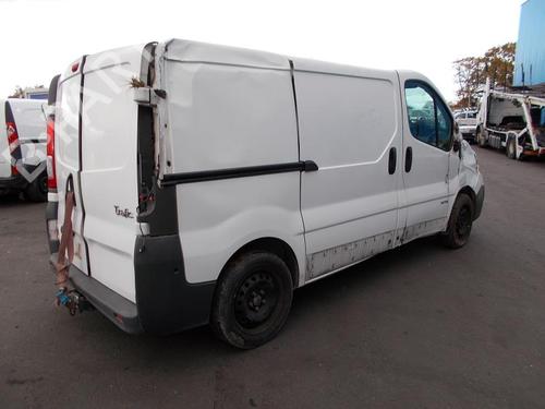 Washer pump RENAULT TRAFIC II Van (FL) 2.0 dCi 115 (FL01, FL0U, FL00, FL0H, FL0M) | BP37300804E24 - Image 9