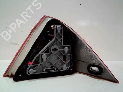 left-taillight-mercedes-benz-c-class-w203-2000-2001-2002-2003-2004-2005-2006-2007-37306368 main image