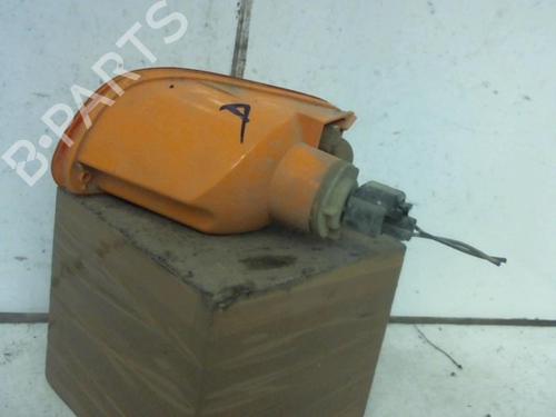 Right front indicator FORD FOCUS I (DAW, DBW) 1.8 Turbo DI / TDDi | BP37296569C33 - Image 2
