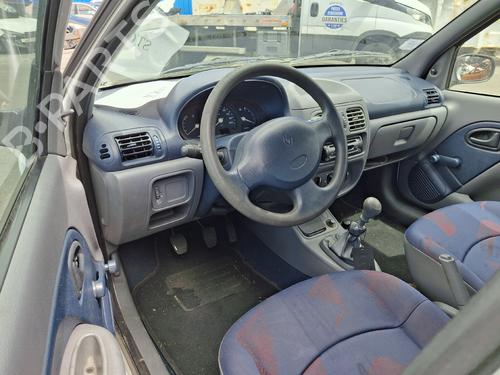 Brugte RENAULT CLIO II (BB_, CB_) 1.9 D (B/CB0E, BB0J) 4863755