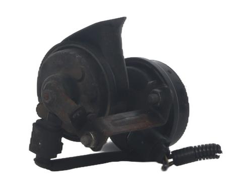 Toeter Toeter VW POLO IV (9N_, 9A_) 1.4 TDI (70 hp) 37339802 37339802
