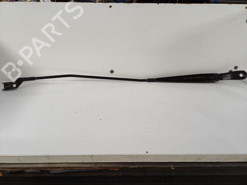 Used Front windshield wiper arm Front windshield wiper arm 37327628 37327628